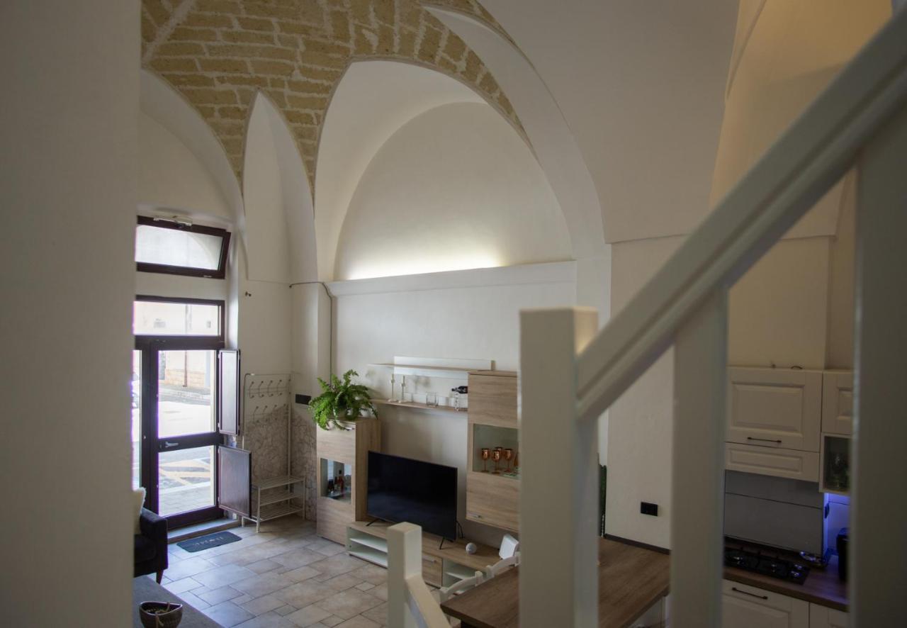 Casa Colombo - The Fab Stay Brindisi Buitenkant foto