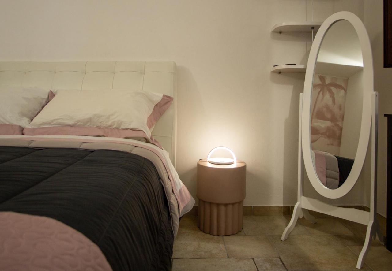 Casa Colombo - The Fab Stay Brindisi Buitenkant foto